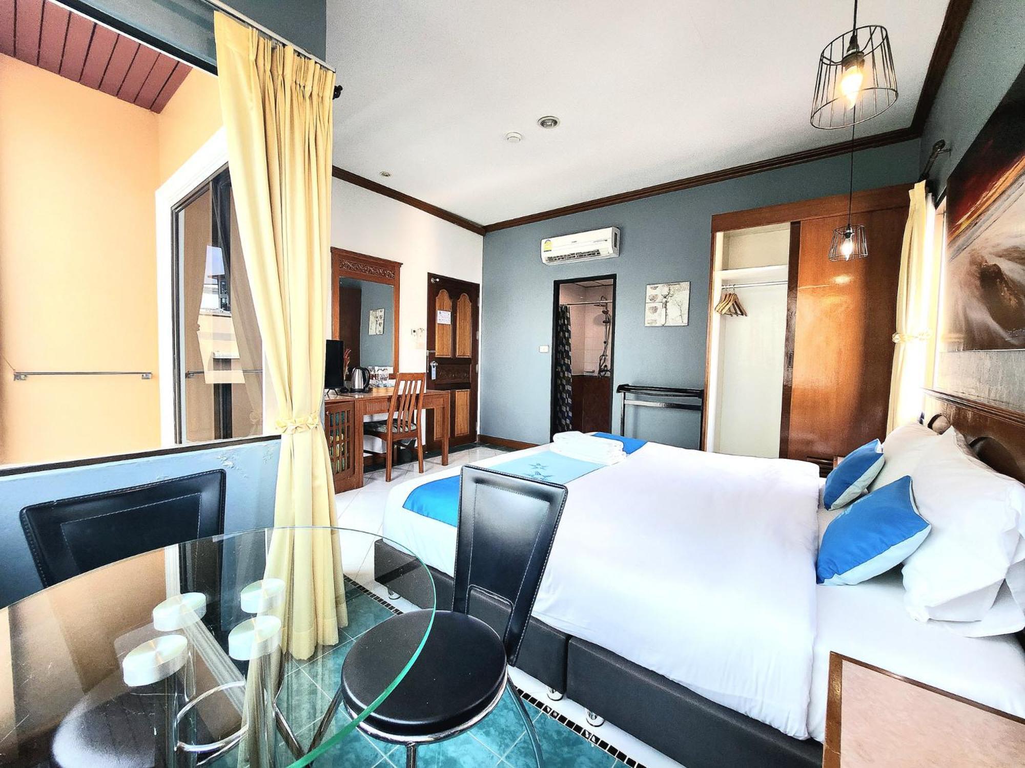 Sea Front Home Hotel - Patong Beach Eksteriør bilde