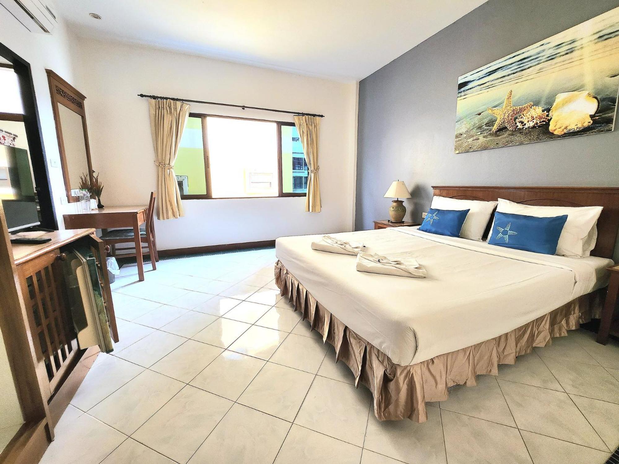 Sea Front Home Hotel - Patong Beach Eksteriør bilde