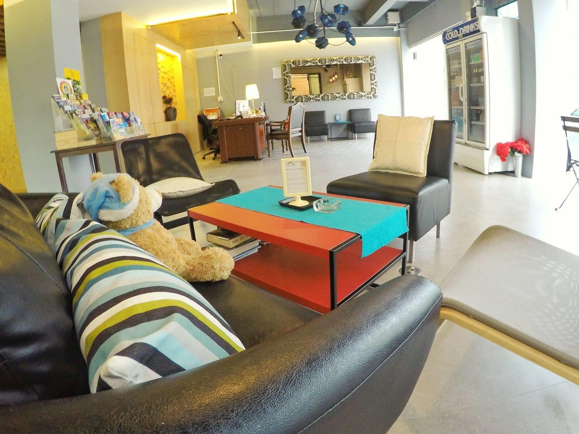 Sea Front Home Hotel - Patong Beach Eksteriør bilde